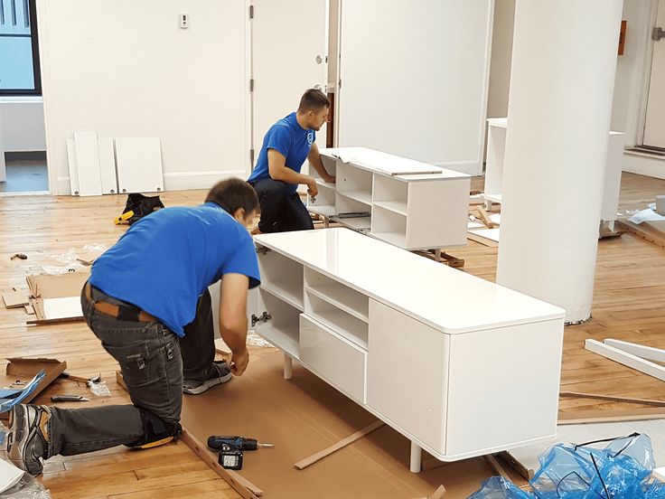 ما هي خيارات النجارين الرخيصين في الرياض؟
يمكنك العثور على نجارين بأسعار معقولة في الرياض من خلال البحث عبر الإنترنت، أو طلب التوصيات من الأصدقاء والعائلة. هناك عدة نجارين يقدمون خدمات متنوعة بأسعار تنافسية في المنطقة.